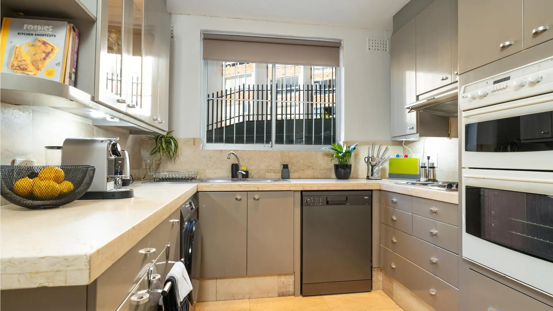 The Sunbird Apartment Cape Town 0*,